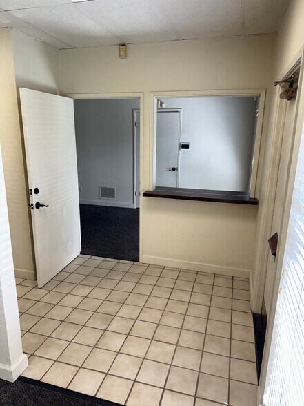 2087 Grand Canal Blvd, Stockton, CA à louer - Photo de l’immeuble – Image 3 sur 16