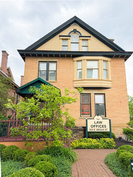 923 E Broad St, Columbus, OH à vendre - Photo de l’immeuble – Image 2 sur 4