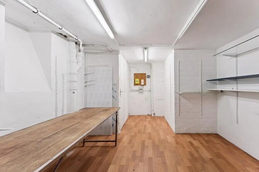 Immeuble residentiel dans Paris à vendre - Photo de l’immeuble – Image 3 sur 10