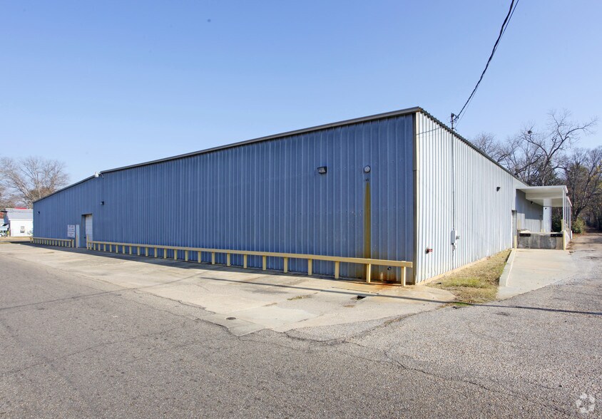 2210 Alabama Ave, Selma, AL à louer - Photo principale – Image 1 sur 10