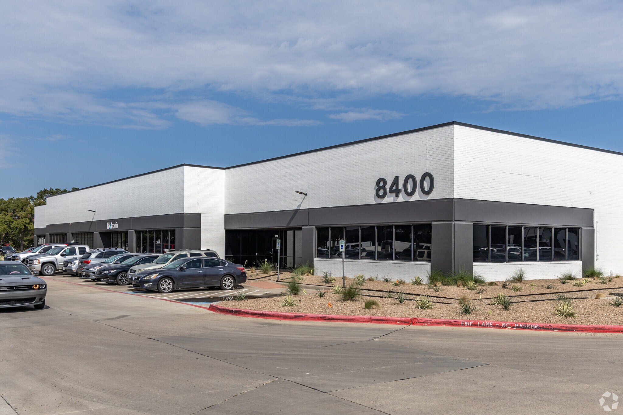 8400 Esters Blvd, Irving, TX à louer Photo de l’immeuble– Image 1 sur 21