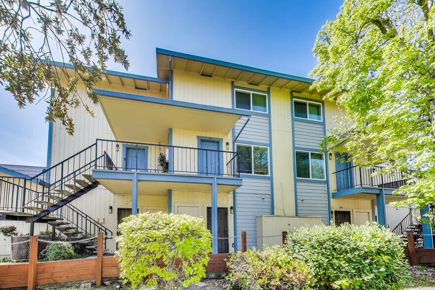 Tampa Square portefeuille de 2 biens à vendre sur LoopNet.fr - Photo de l’immeuble – Image 2 sur 17