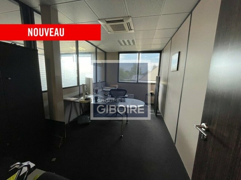 Bureau dans Saint-Grégoire à vendre - Photo intérieure – Image 3 sur 5