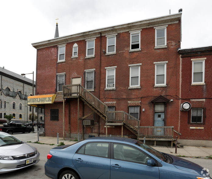 423 W Girard Ave, Philadelphia, PA à vendre - Photo de l’immeuble – Image 2 sur 12