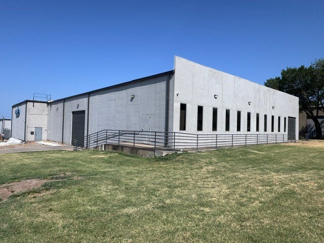 1625 E Easton St, Tulsa, OK à louer - Photo de l’immeuble – Image 1 sur 15