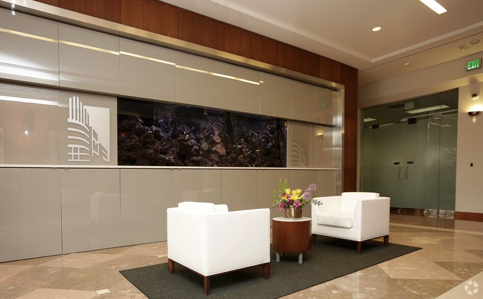10451 Mill Run Cir, Owings Mills, MD à louer - Hall d’entrée – Image 2 sur 10
