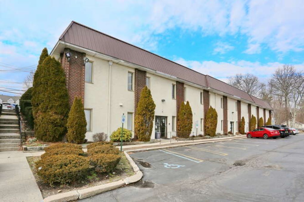 236-246 N Main St, New City, NY à louer Photo principale– Image 1 sur 36