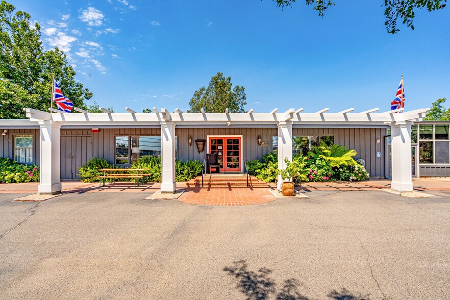 23999 Arnold Dr, Sonoma, CA à vendre - Photo de l’immeuble – Image 2 sur 19