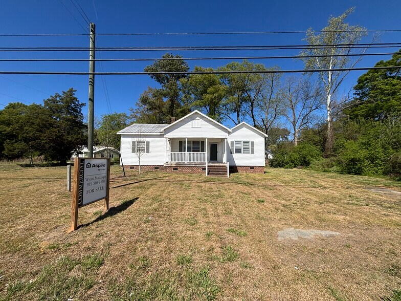 230 Kinston hwy, Richlands, NC à vendre - Photo principale – Image 1 sur 8