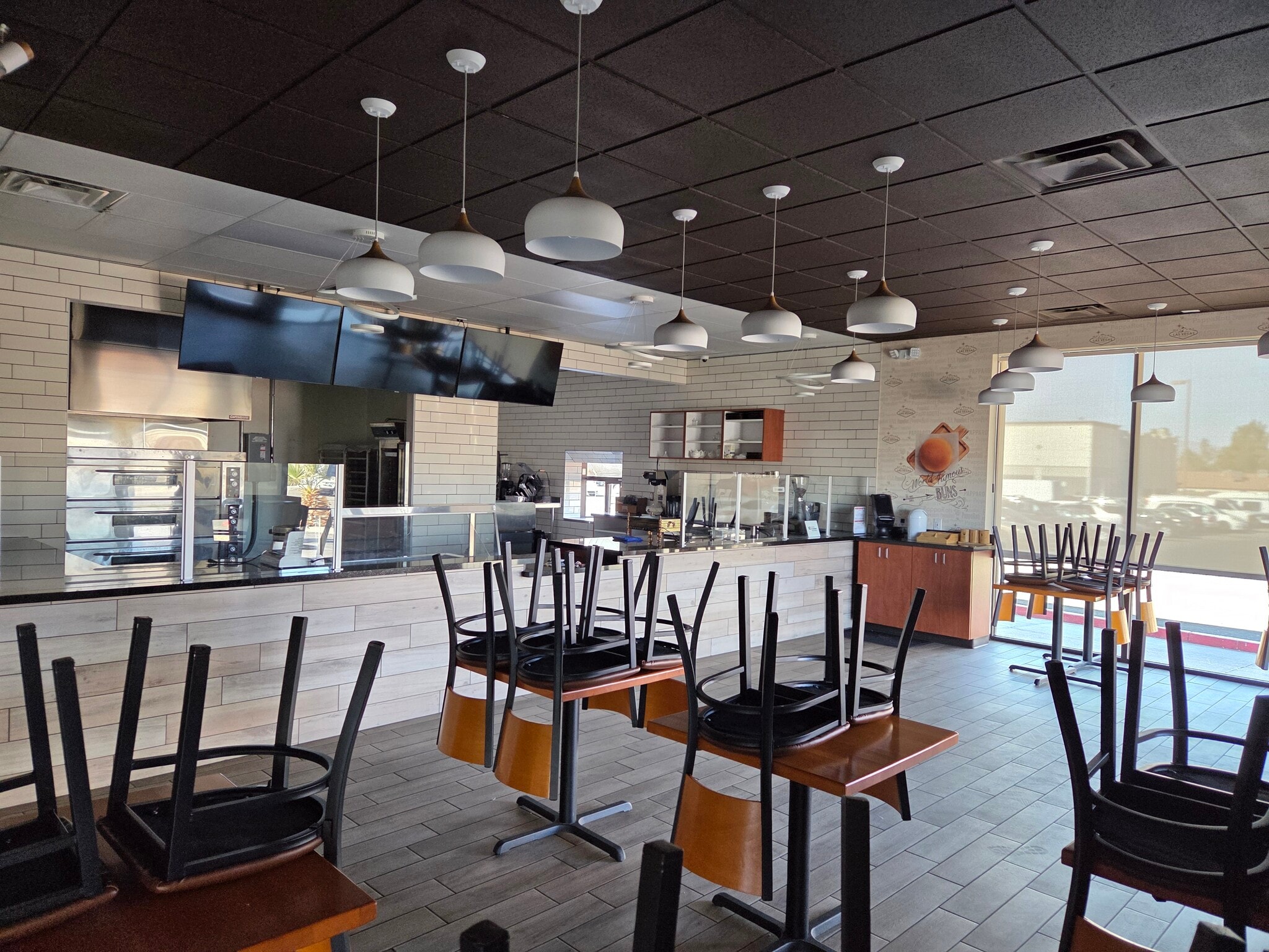 4855-4865 S Pecos Rd, Las Vegas, NV à louer Photo intérieure– Image 1 sur 3