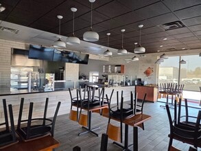 4855-4865 S Pecos Rd, Las Vegas, NV à louer Photo intérieure– Image 1 sur 3