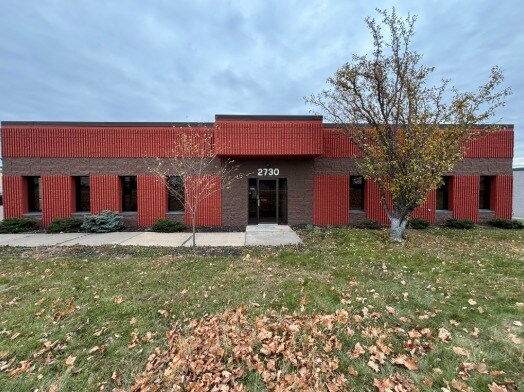2730 N Niagara Ln, Plymouth, MN à louer - Photo principale – Image 1 sur 7