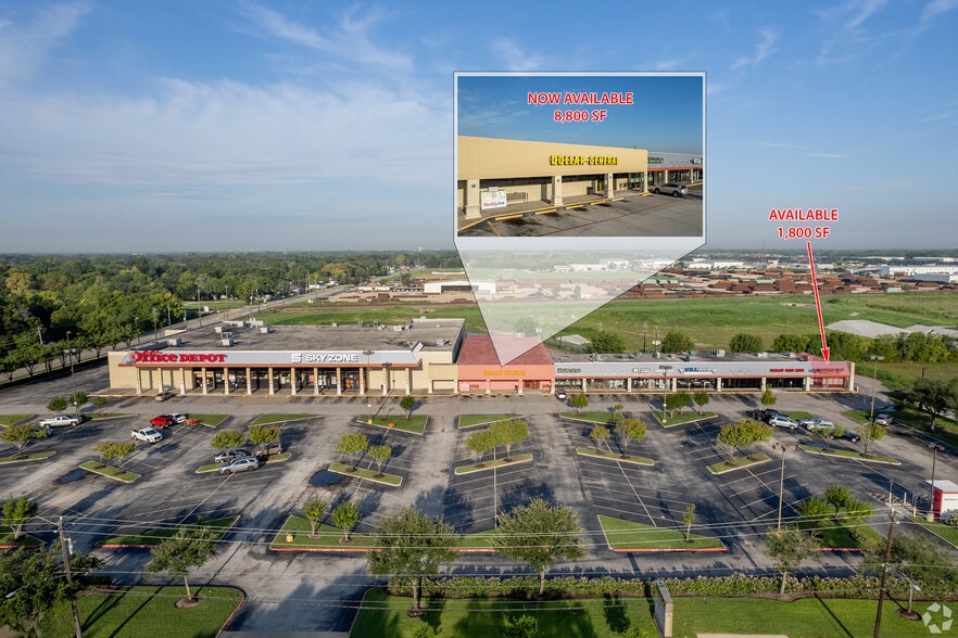 2004-2032 N Main St, Pearland, TX à louer - Aérien – Image 2 sur 10