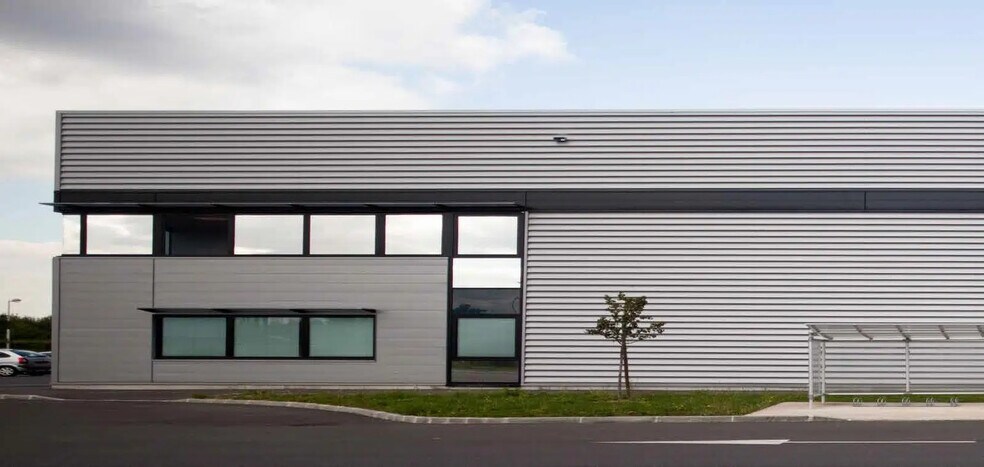 Industriel/Logistique dans Moissy-Cramayel à louer - Photo de l’immeuble – Image 3 sur 20