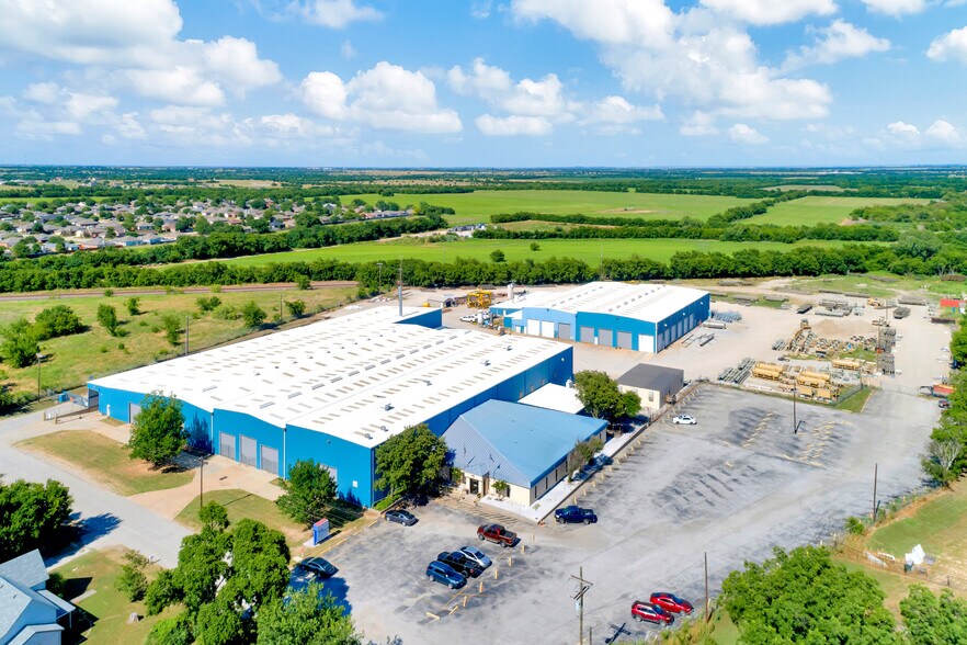 500 Randall St, Rhome, TX à louer - Photo de l’immeuble – Image 2 sur 21