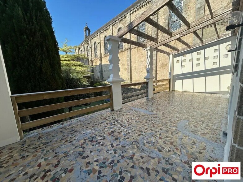 Bureau dans Saint-Brieuc à vendre - Photo de l’immeuble – Image 3 sur 7