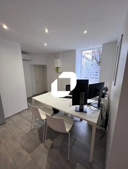 Bureau dans Meaux à vendre - Photo de l’immeuble – Image 2 sur 5