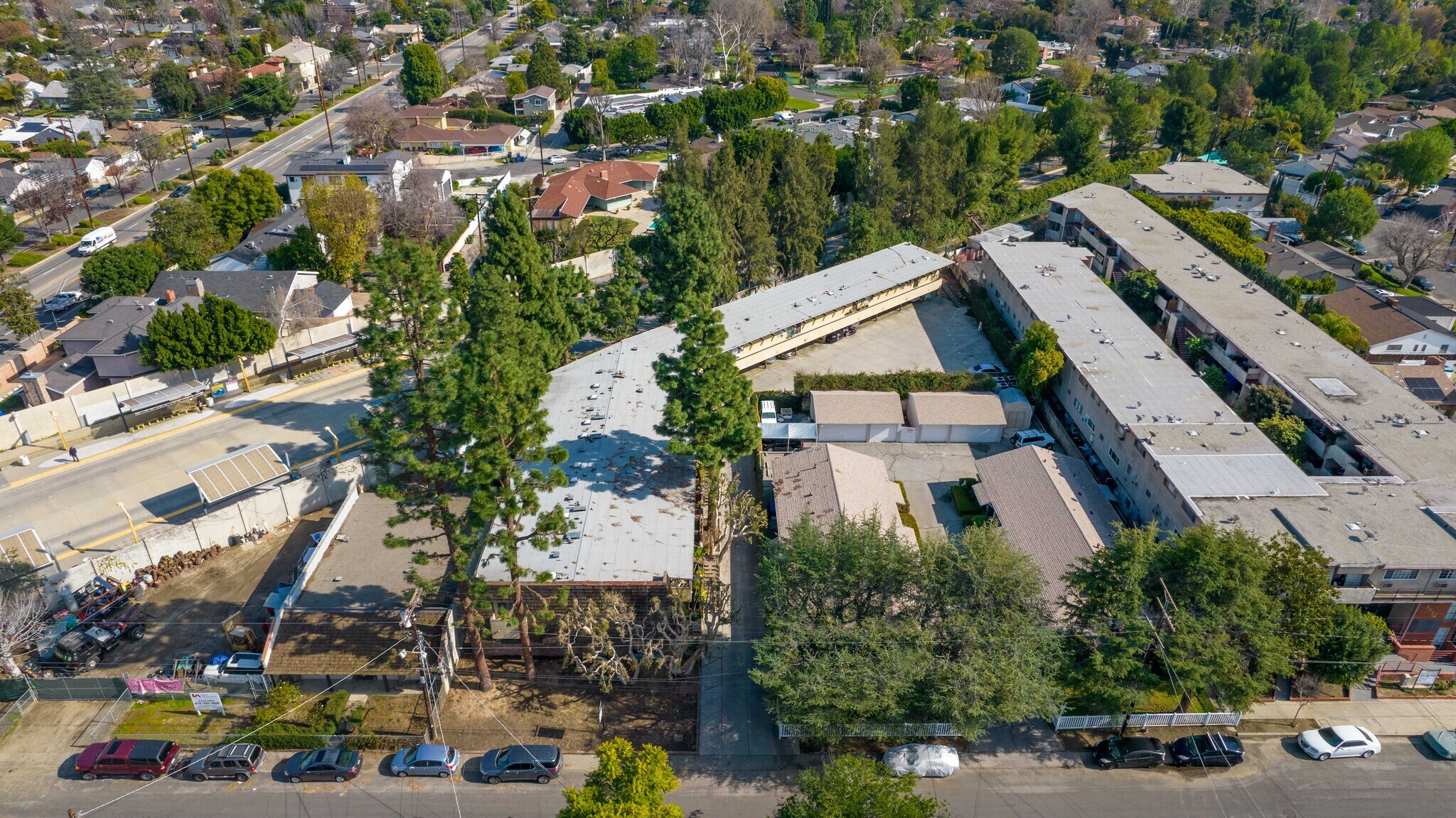 5934 Buffalo Ave, Van Nuys, CA à vendre Photo de l’immeuble– Image 1 sur 41