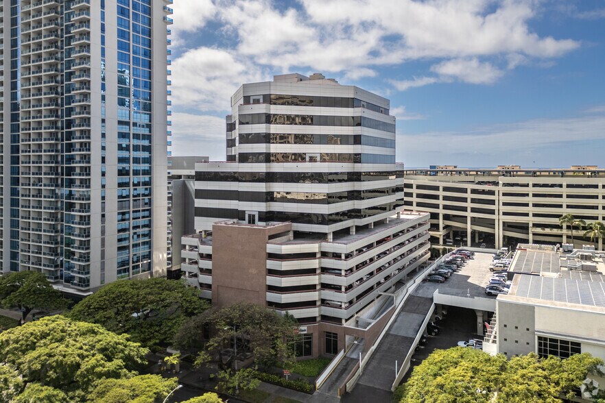 1357 Kapiolani Blvd, Honolulu, HI à louer - Photo principale – Image 1 sur 7