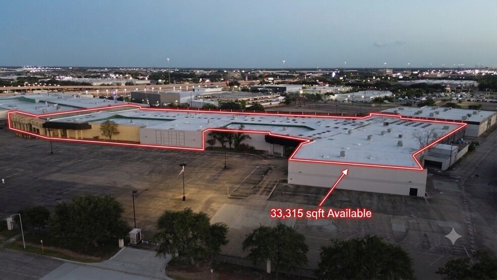 12002 Southwest Fwy, Meadows Place, TX à louer - Photo de l’immeuble – Image 2 sur 7
