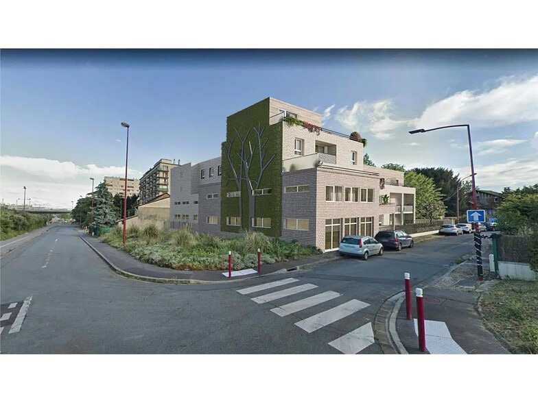 Local d'activités dans Fresnes à vendre - Photo de l’immeuble – Image 3 sur 7