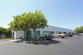 Plus de détails pour 17815 Newhope St, Fountain Valley, CA - Local d'activités à louer