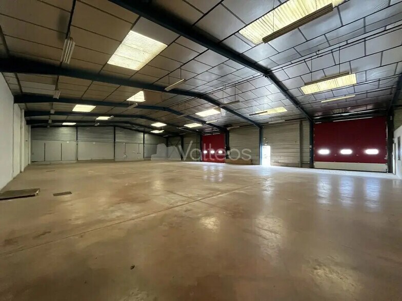 Local d’activités dans Toulouse à louer - Photo de l’immeuble – Image 3 sur 8