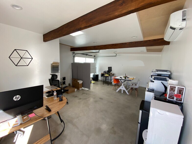 8727 Venice Blvd, Los Angeles, CA à louer - Photo de l’immeuble – Image 3 sur 4