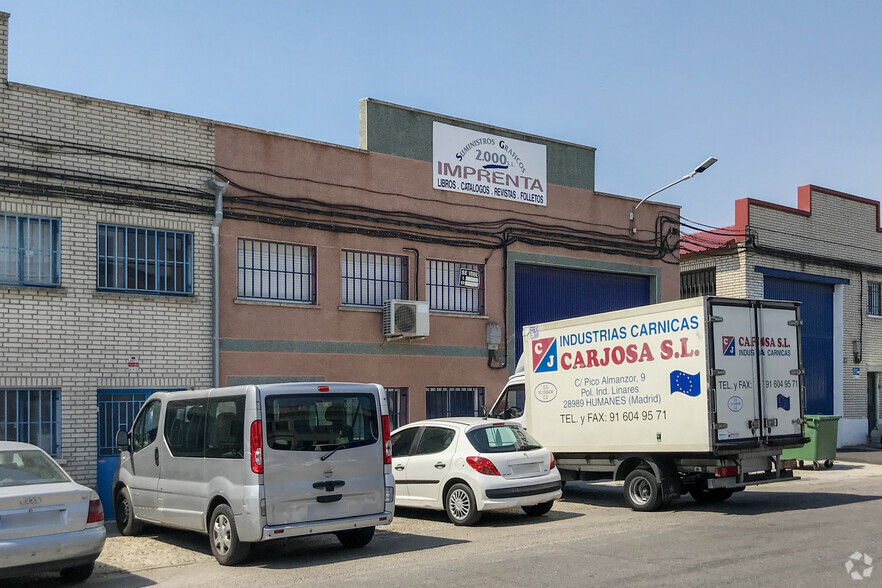 Calle Del Pico Almanzor, 20, Humanes de Madrid, Madrid à vendre - Photo de l’immeuble – Image 2 sur 2