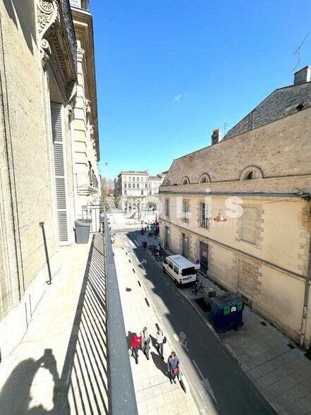 Bureau dans Bordeaux à louer - Photo de l’immeuble – Image 2 sur 4