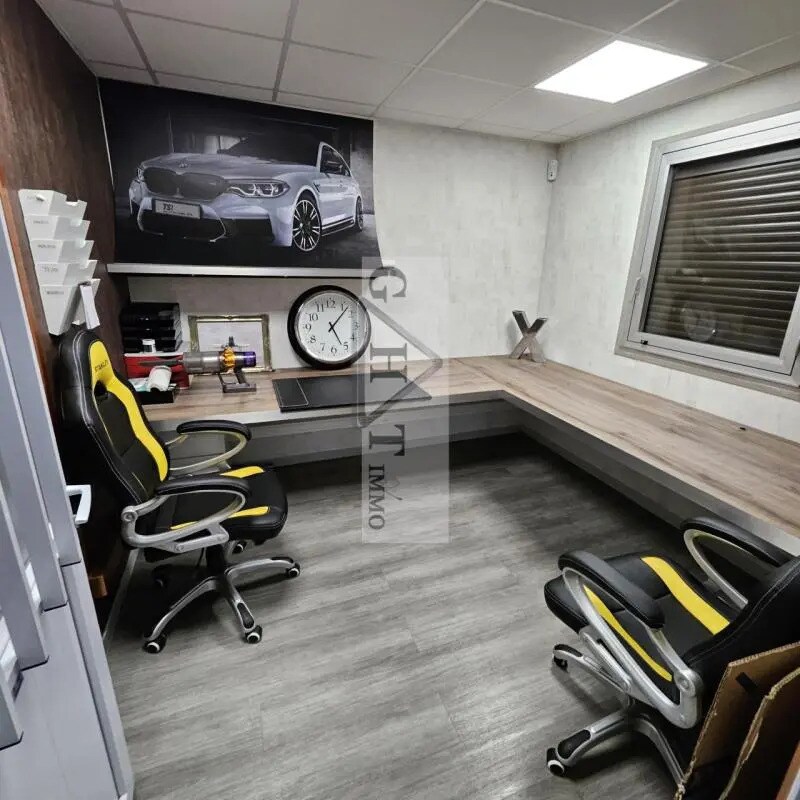 Bureau dans Verrières-le-Buisson à louer Photo de l’immeuble– Image 1 sur 5