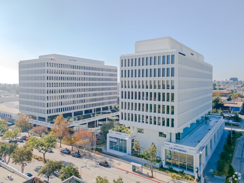 201 S Lake Ave, Pasadena, CA à louer - Photo de l’immeuble – Image 3 sur 4