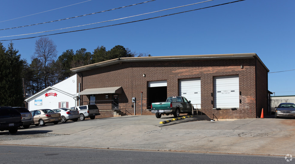 114 Winola Ct, Greensboro, NC à louer - Photo de l’immeuble – Image 3 sur 6