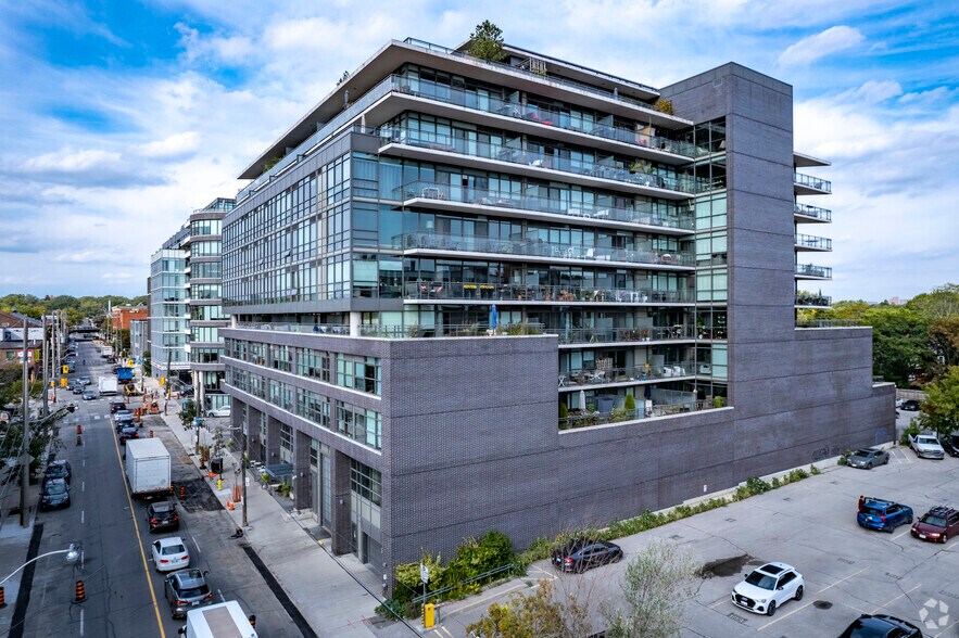321 Carlaw Ave, Toronto, ON à vendre - Photo de l’immeuble – Image 2 sur 4