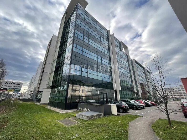 Bureau dans Lyon à louer - Photo de l’immeuble – Image 1 sur 11