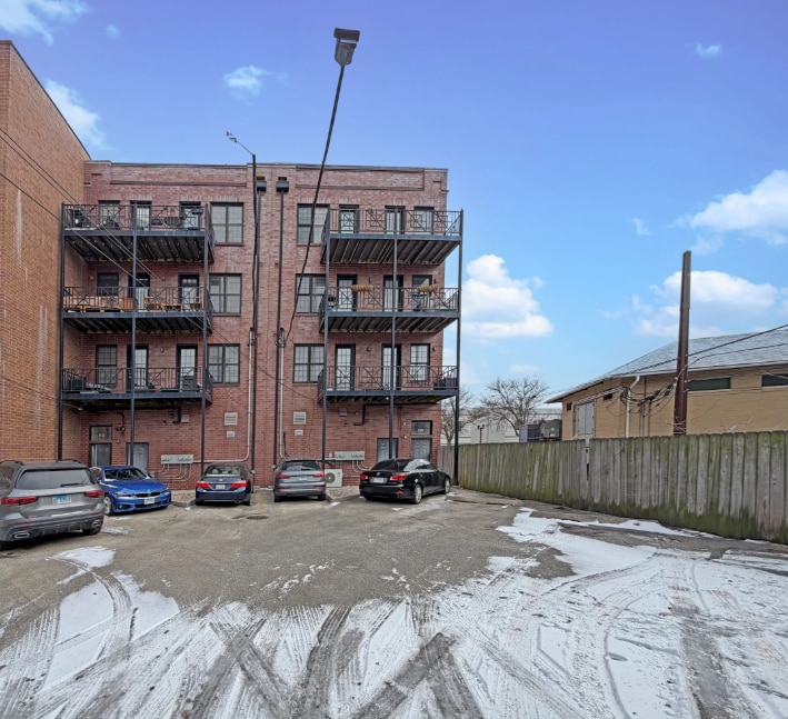 3720-3722 N Lincoln Ave, Chicago, IL 60613 - Lot 3722 - - Photo intérieure - Image 2 of 6
