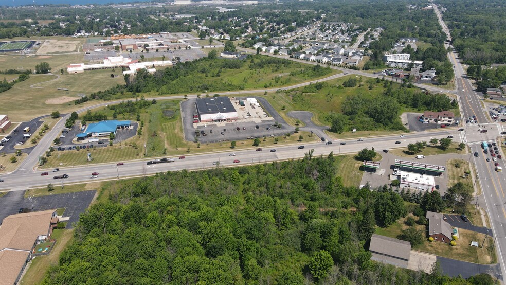 Southwestern Blvd, Hamburg, NY à louer - Photo de l’immeuble – Image 1 sur 8