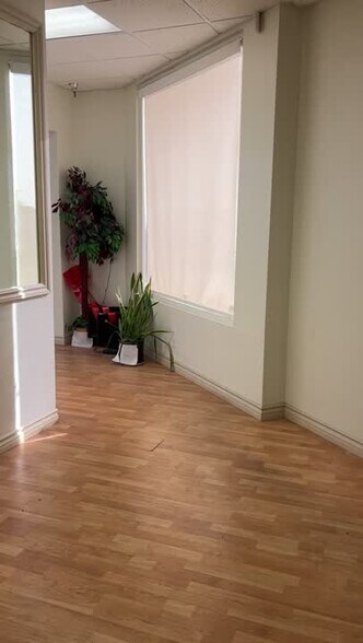 805 W Duarte Rd, Arcadia, CA à louer - Vidéo sur l’annonce professionnelle – Image 2 sur 11