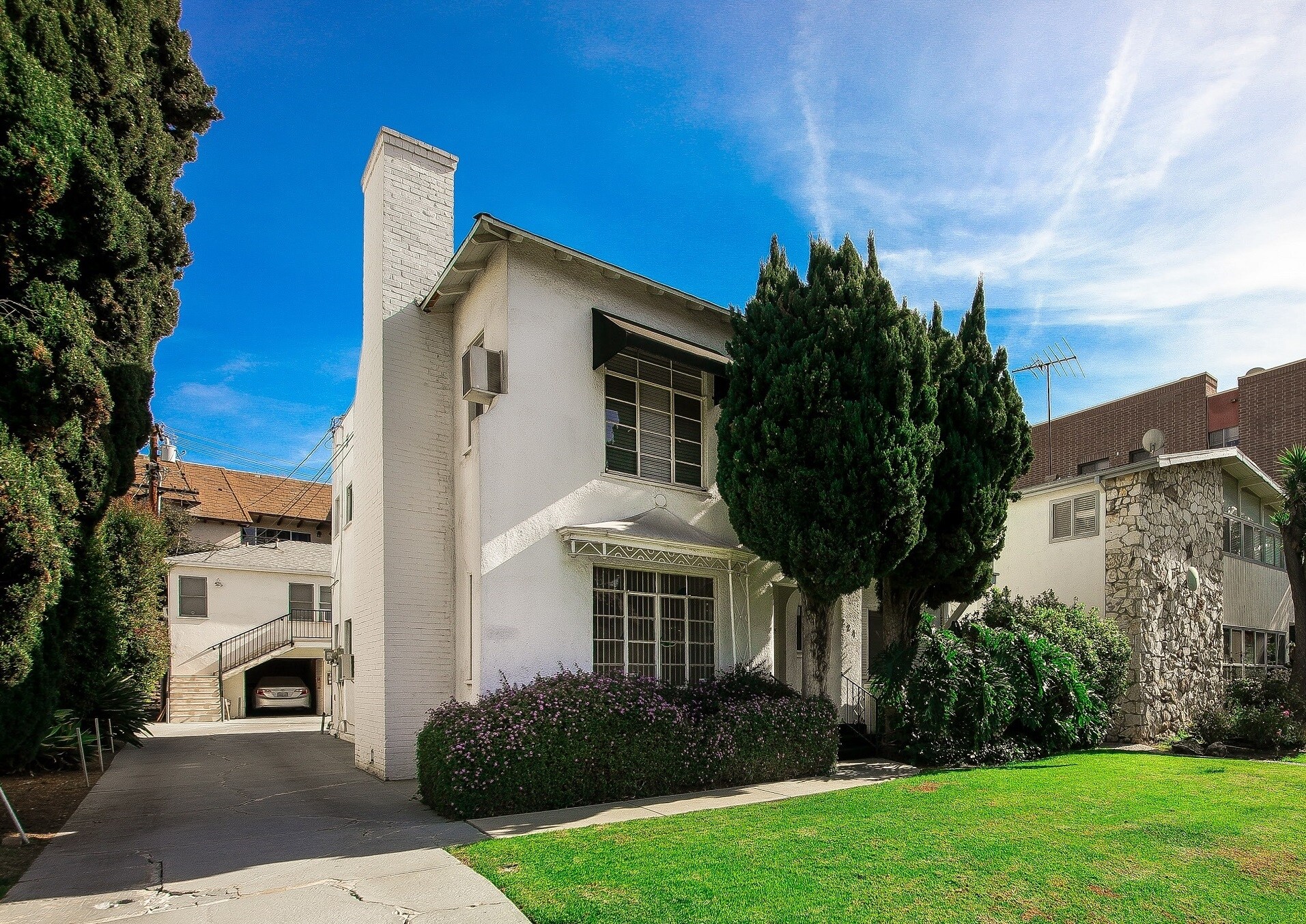 224 S Gale Dr, Beverly Hills, CA à vendre Photo de l’immeuble– Image 1 sur 20