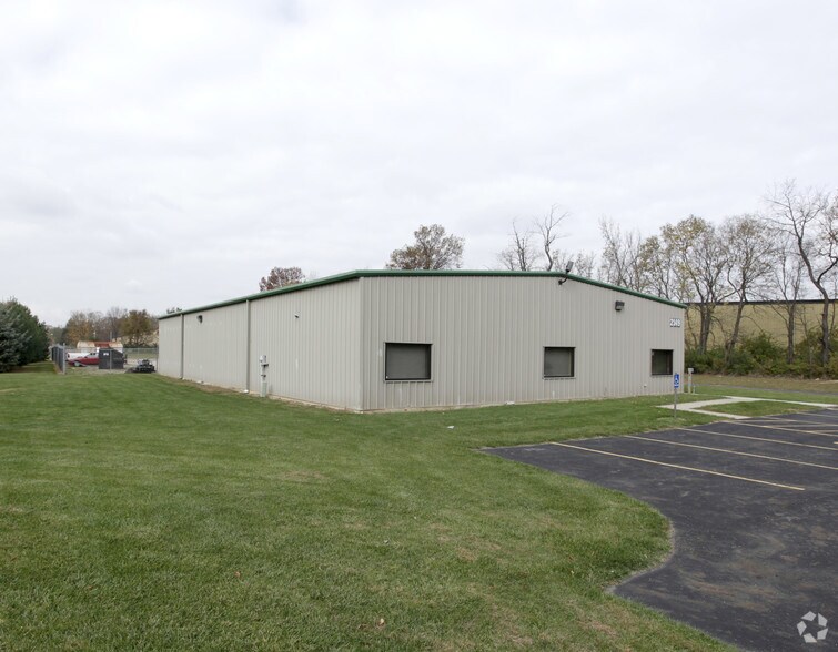 2149 Mcgaw Rd, Columbus, OH à louer - Photo de l’immeuble – Image 2 sur 10