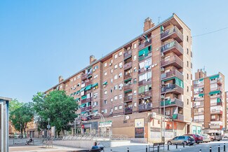 Plus de détails pour Calle del Puerto de Galapagar, 6-10, Madrid - Local commercial à louer