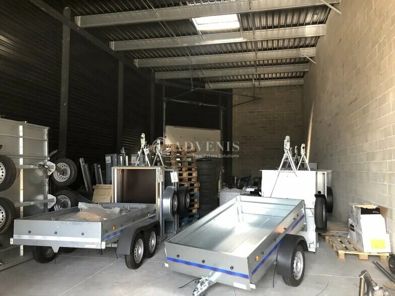 Local commercial dans Olivet à louer - Photo de l’immeuble – Image 3 sur 10