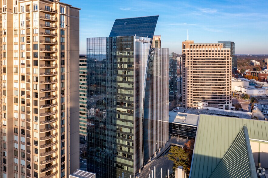 3560 Lenox Rd NE, Atlanta, GA à louer - Photo de l’immeuble – Image 2 sur 14