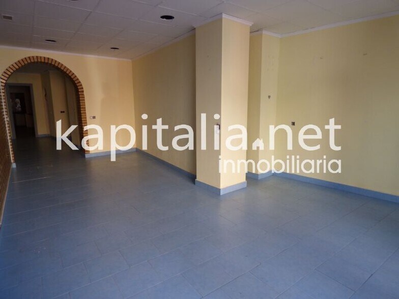 Local commercial dans València, Valencia à vendre - Photo de l’immeuble – Image 2 sur 8