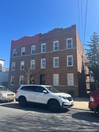 Plus de détails pour 8801 107th St, Richmond Hill, NY - Logement à vendre