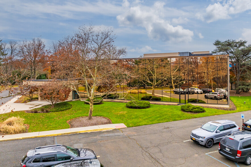 108 Route 303, Tappan, NY à vendre - Photo de l’immeuble – Image 2 sur 20