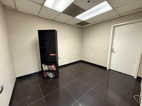 11155 SW 112th Ave, Miami, FL à louer Photo intérieure– Image 1 sur 4