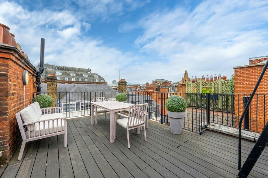 22 Gilbert St, Londres à louer - Photo de l’immeuble – Image 3 sur 22