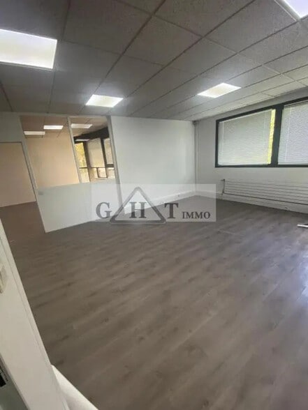 Bureau dans Créteil à louer - Photo intérieure – Image 3 sur 3