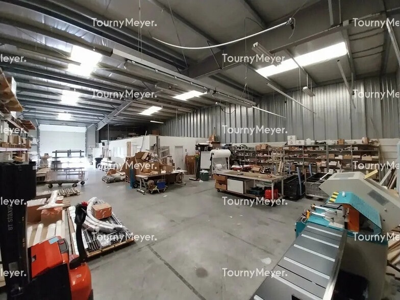 Local d’activités dans Thouaré-sur-Loire à louer - Photo de l’immeuble – Image 3 sur 7